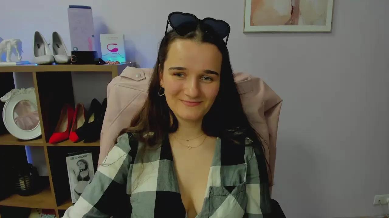 Offline kate_love03 on Cam4