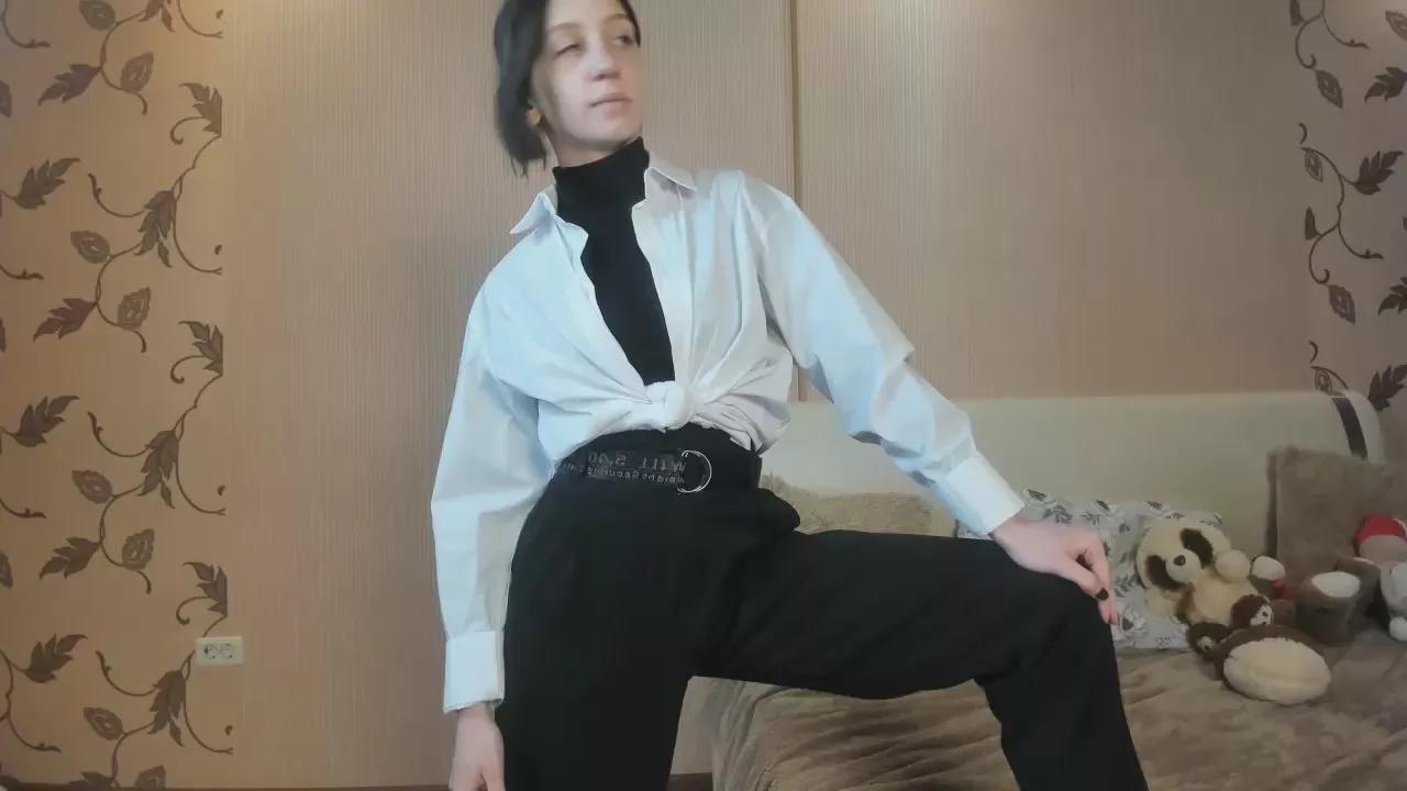 KatriCrush on Cam4 