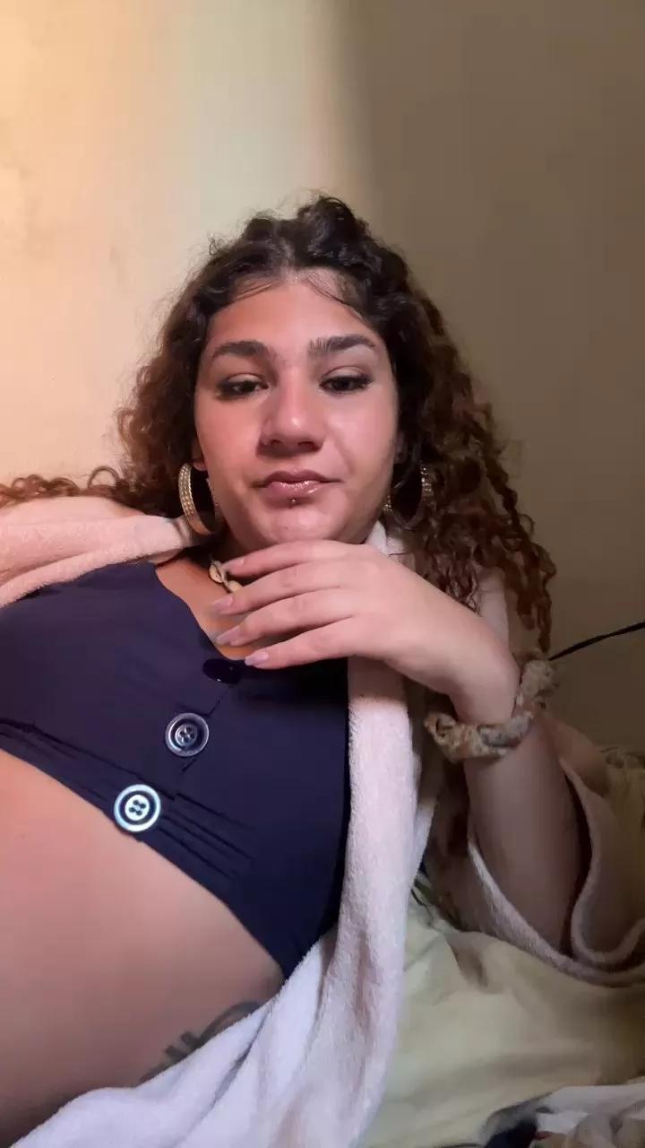 Freechat KauAyra on Cam4