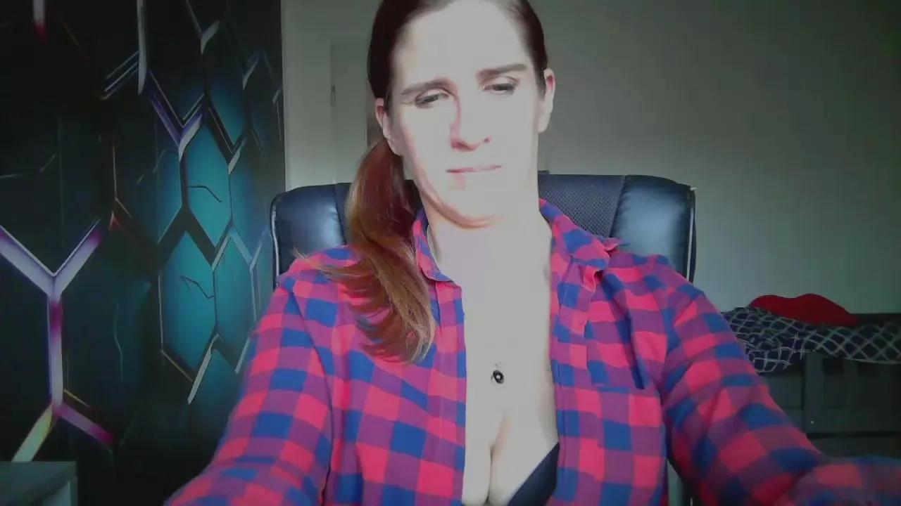 Offline KayaShow on Cam4