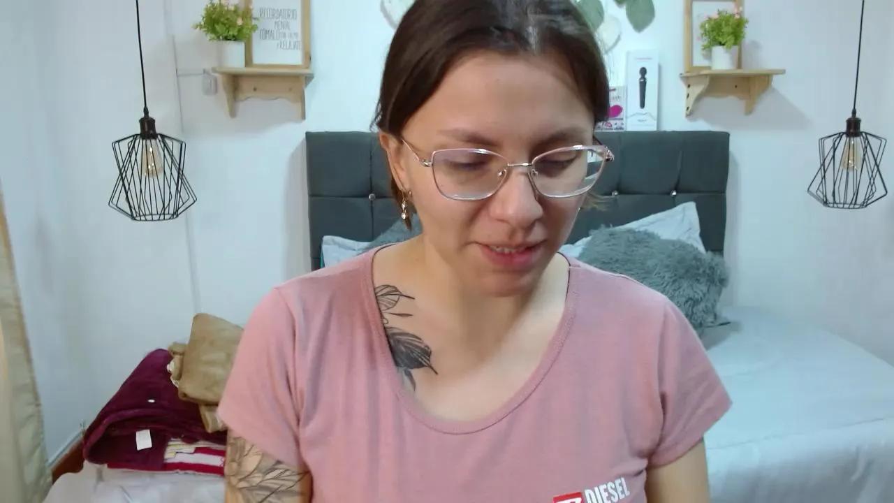 Cam4 kharlamorrys_  is Freechat  kharlamorrys_ —  #fisting #anal #deepthroat #C2C #squirt #AssToMouth #pee