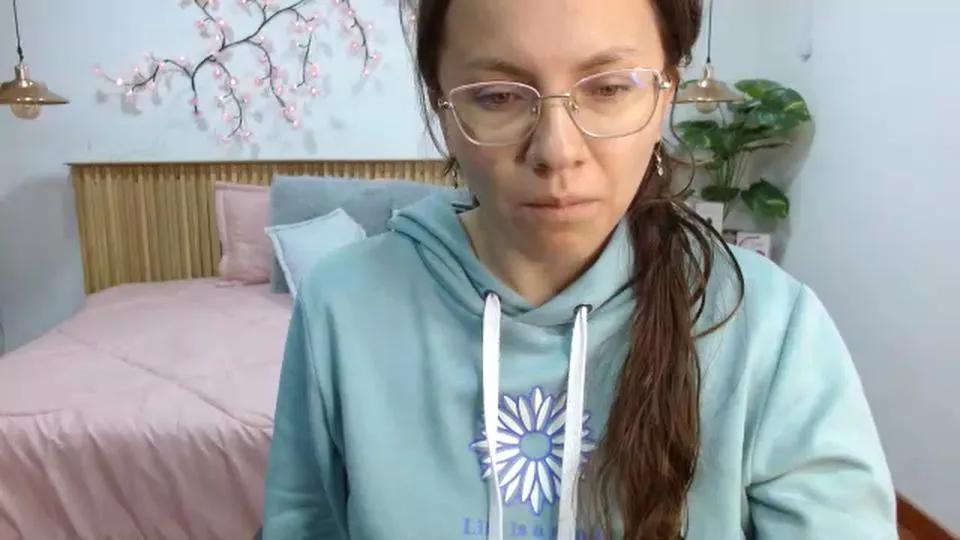 Offline kharlamorrys_ on Cam4