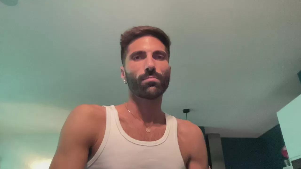 KiinkyBtm on Cam4 