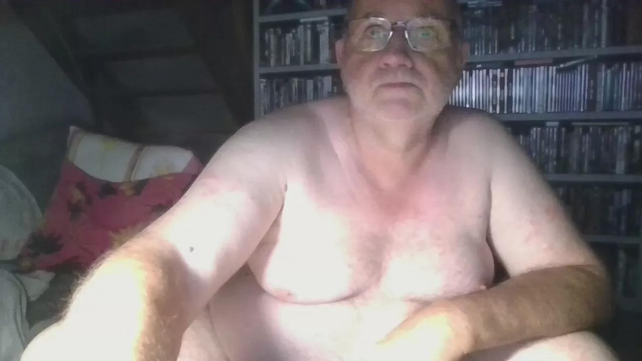 Offline king5859 on Cam4