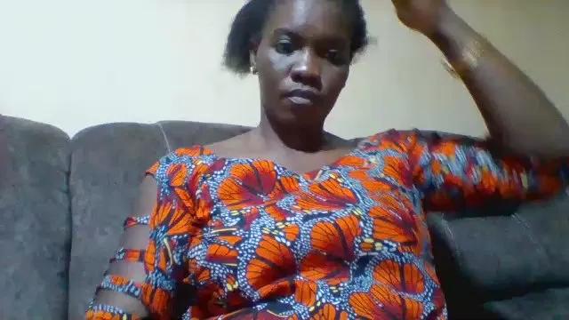 Offline Kinkydiva1 on Cam4