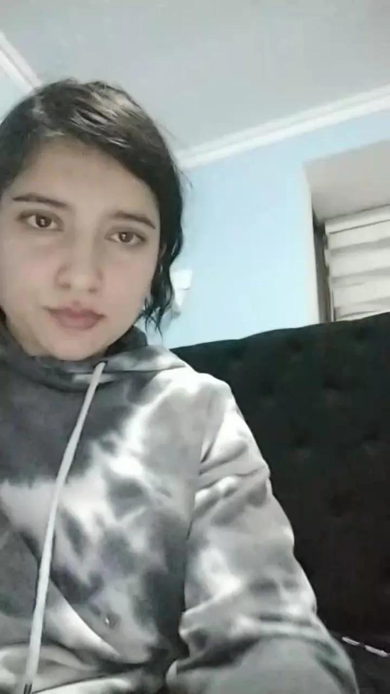 KreepyH0e_ — Freechat on Cam4