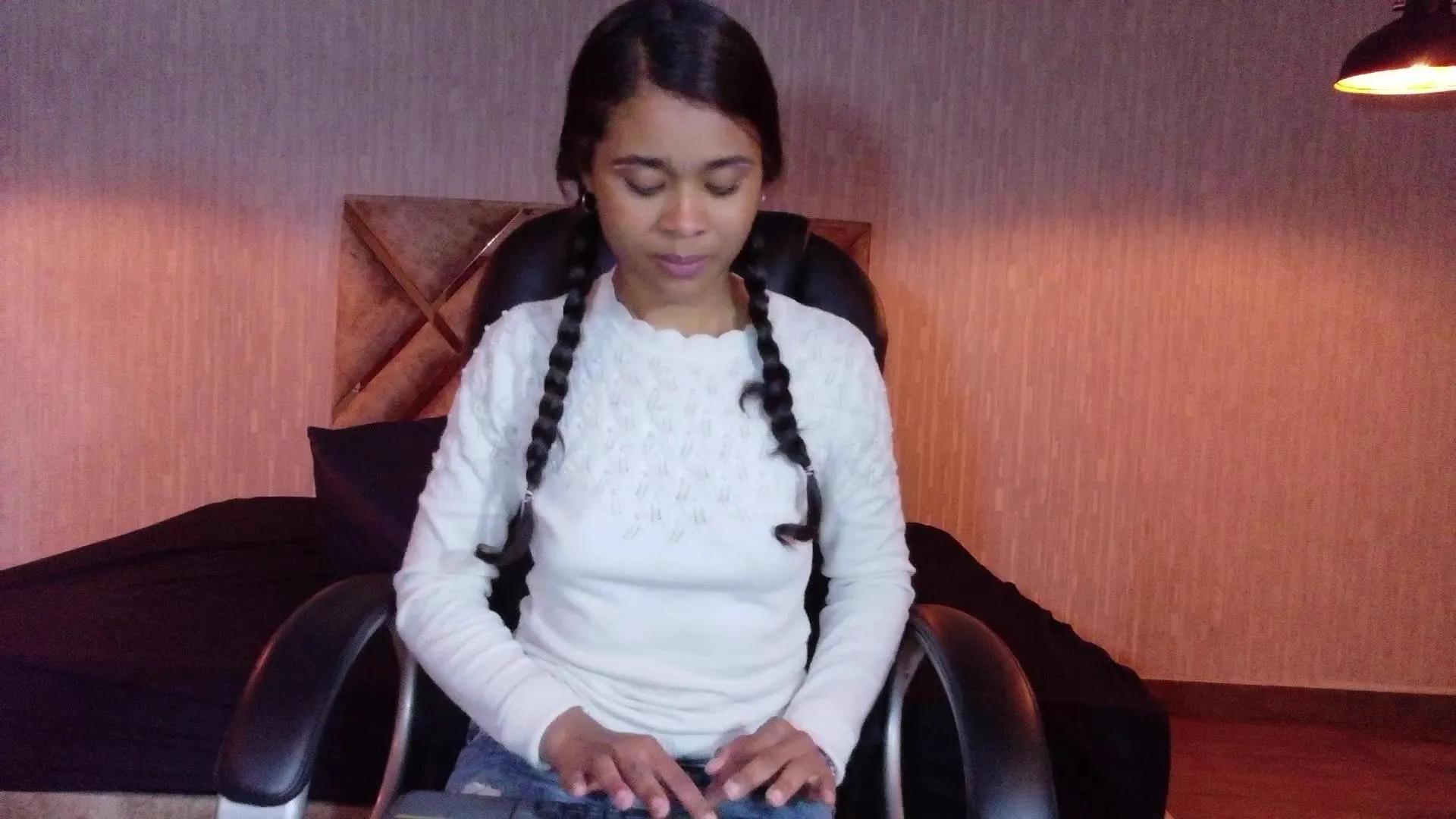 kristall_06 —  #striptease #bigass #squirt #C2C #spanking #pussy #ass