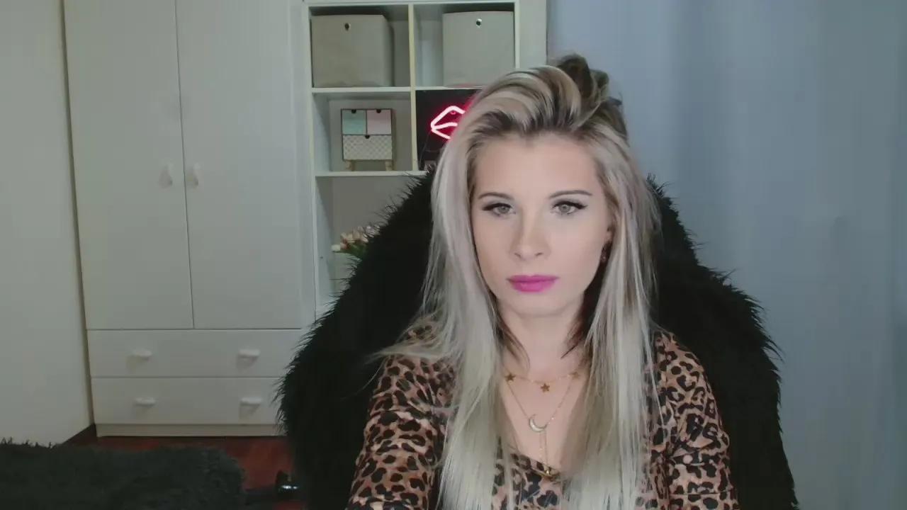 KristineSensual —  #schoolgirl #C2C #cute #gamer #amateur