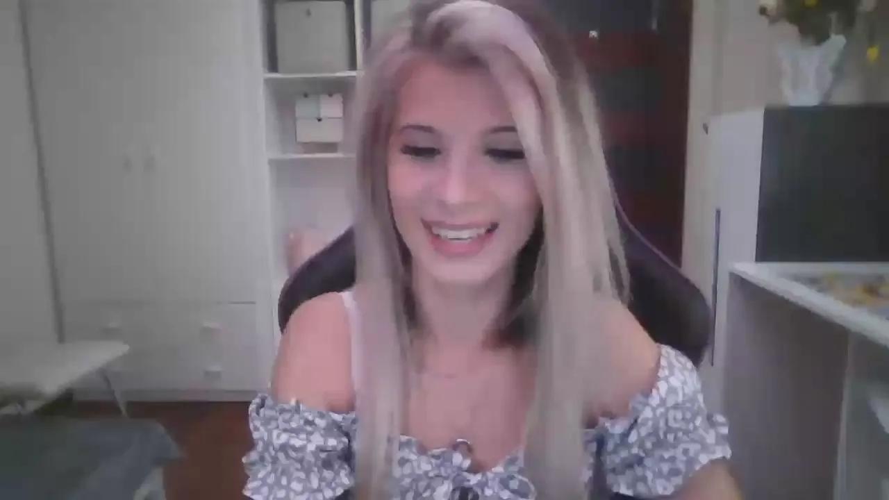 Avatar of KristineSensual