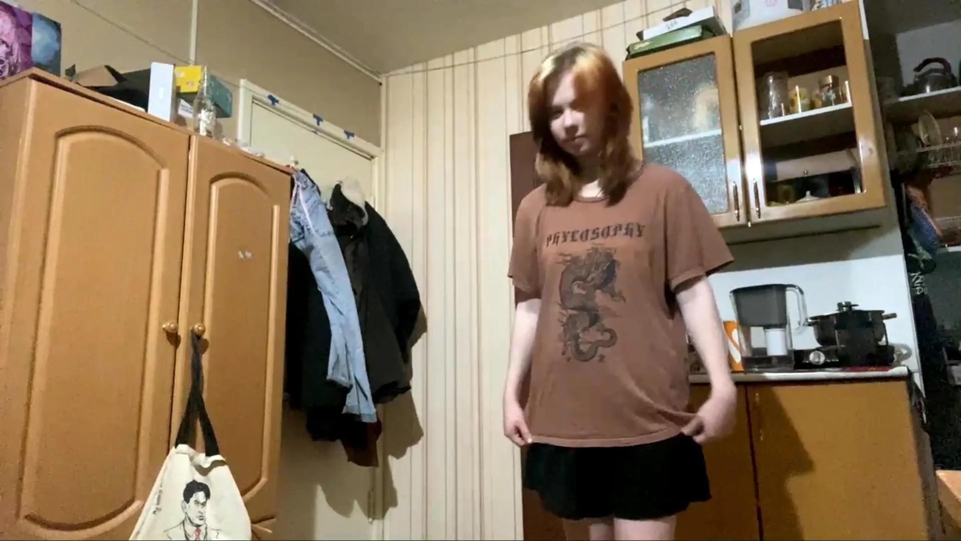 KrystleHavens —  #feet #ass #anal #deepthroat #masturbation #schoolgirl #striptease