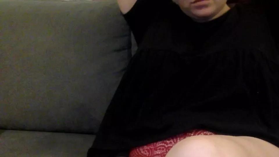 Offline LacoquineDu63 on Cam4