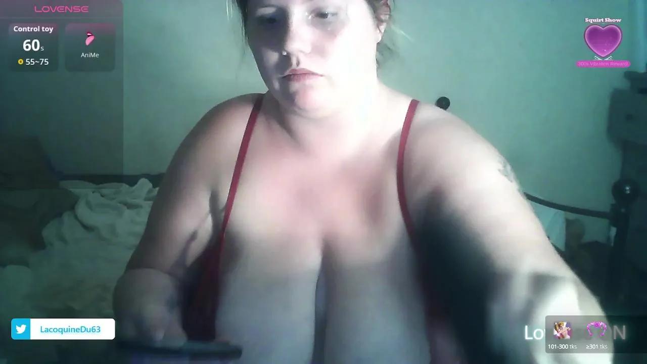 Offline LacoquineDu63 on Cam4