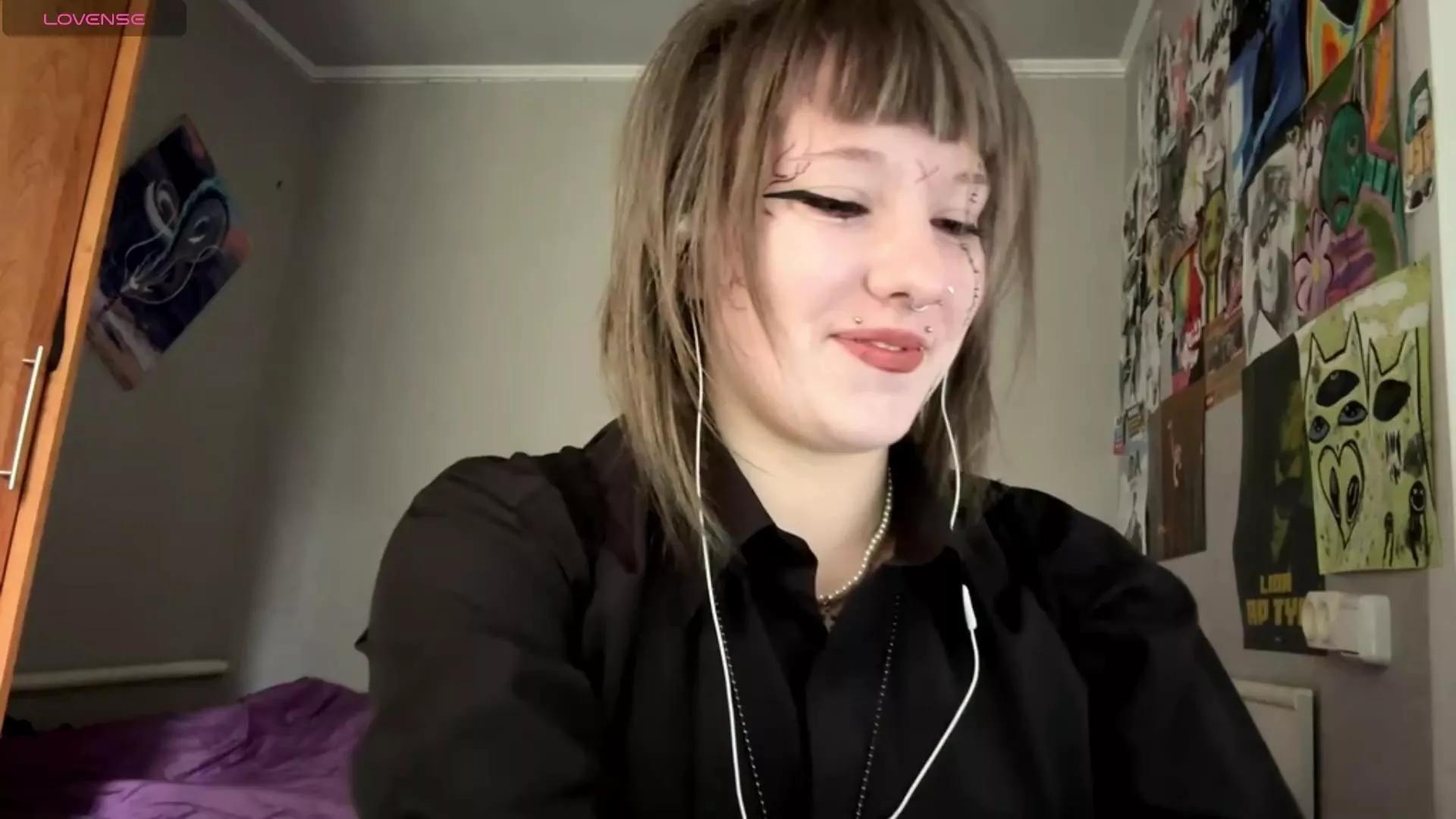 LampapiruOoops on Cam4 