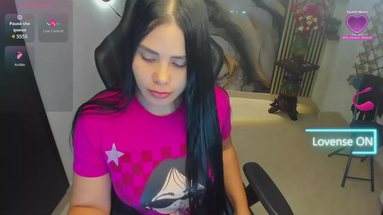 lararoberts_ on Cam4 