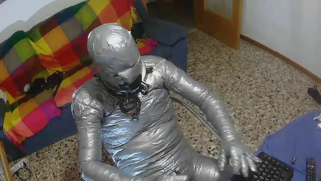 Offline latexslut1 on Cam4