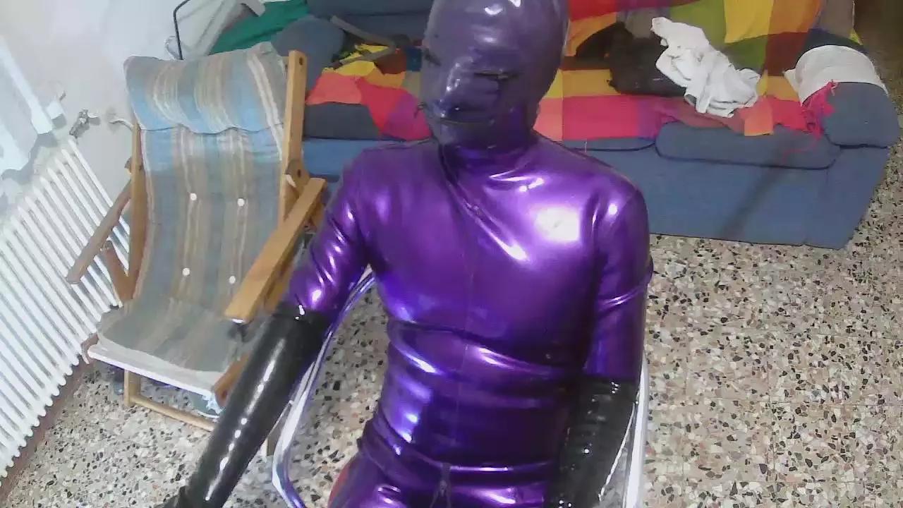 Offline latexslut1 on Cam4