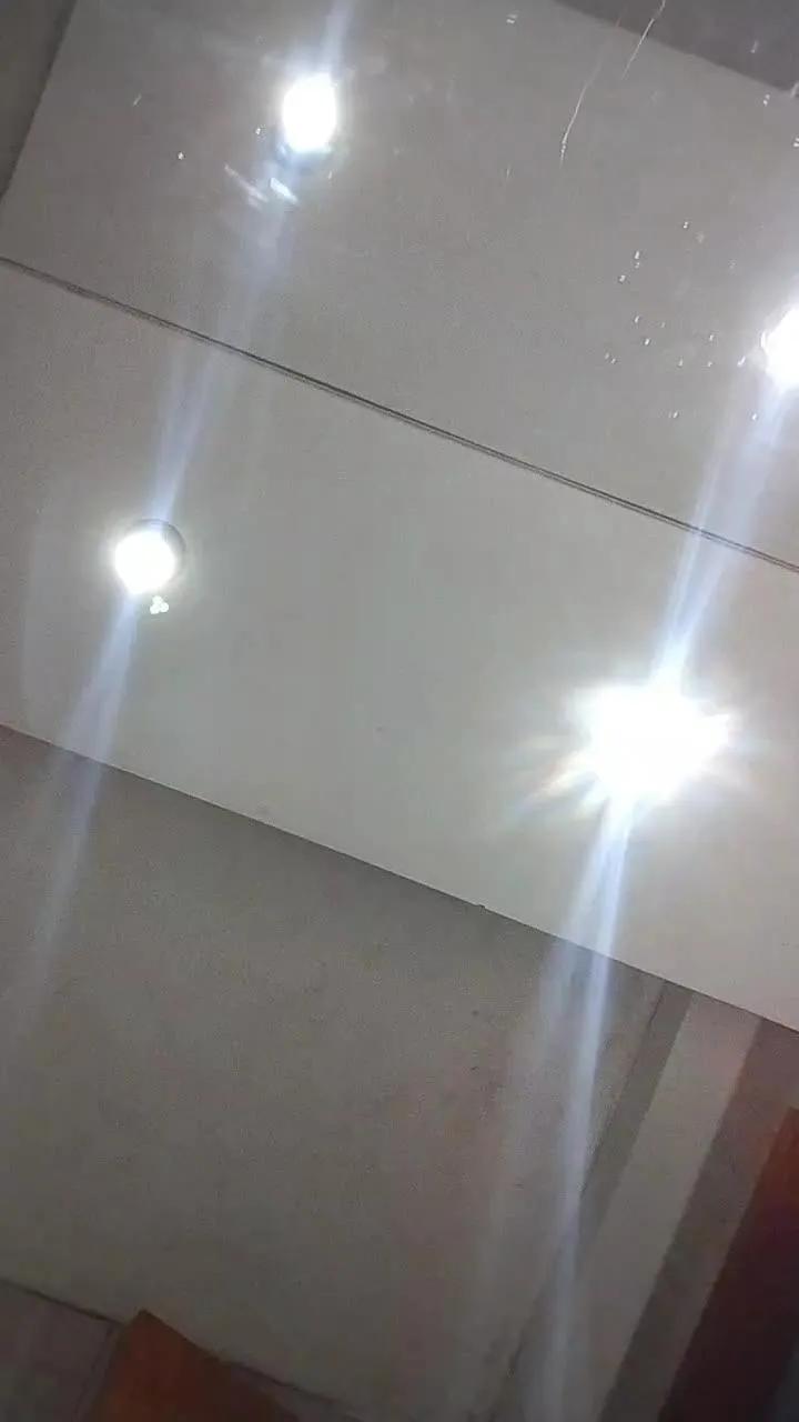 Latinaakita4