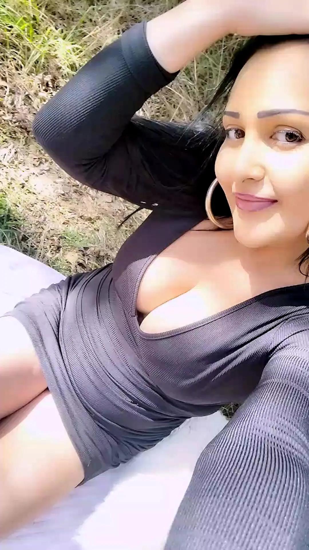 Offline Latinaesp on Cam4