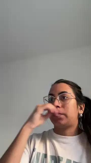 Latinaht222 — Freechat on Cam4