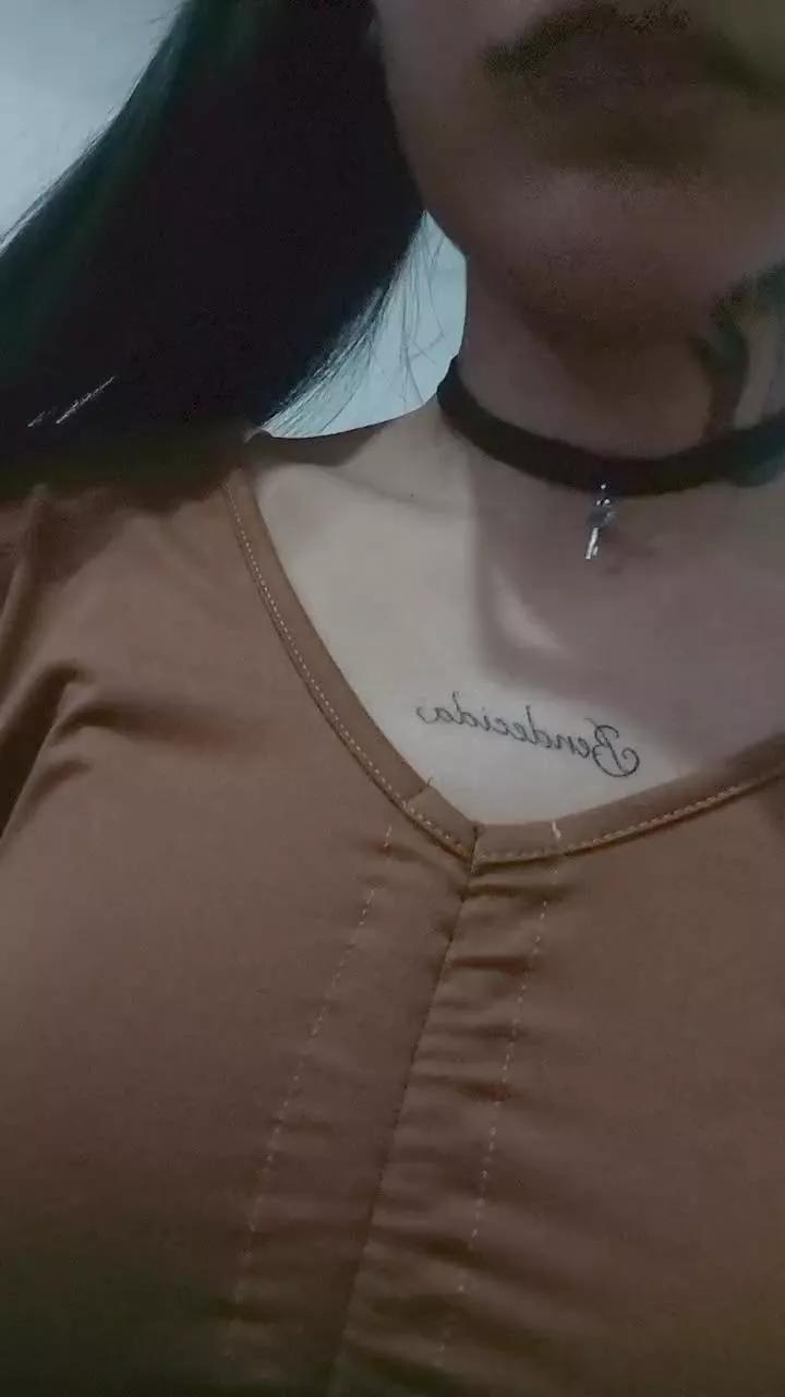 Offline latinakira1 on Cam4