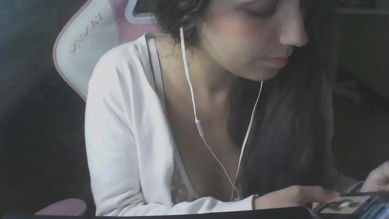 laulauxuxu on Cam4 