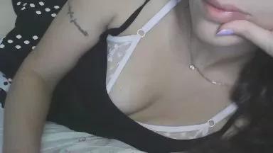 laulauxuxu on Cam4 