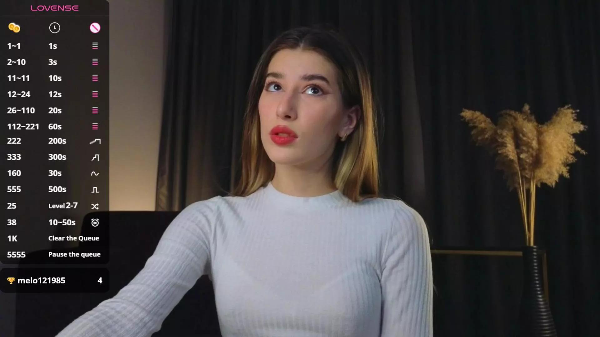 LeliaGiusti on Cam4 