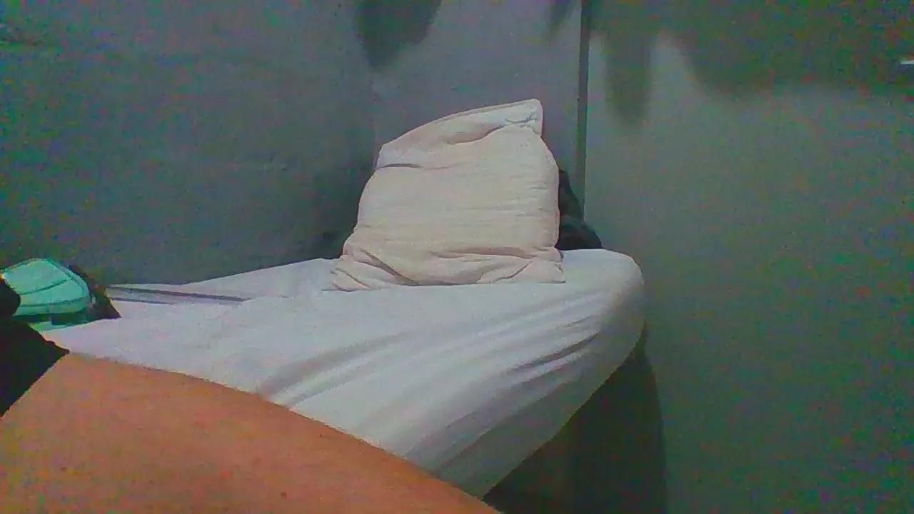 Offline lemao77 on Cam4