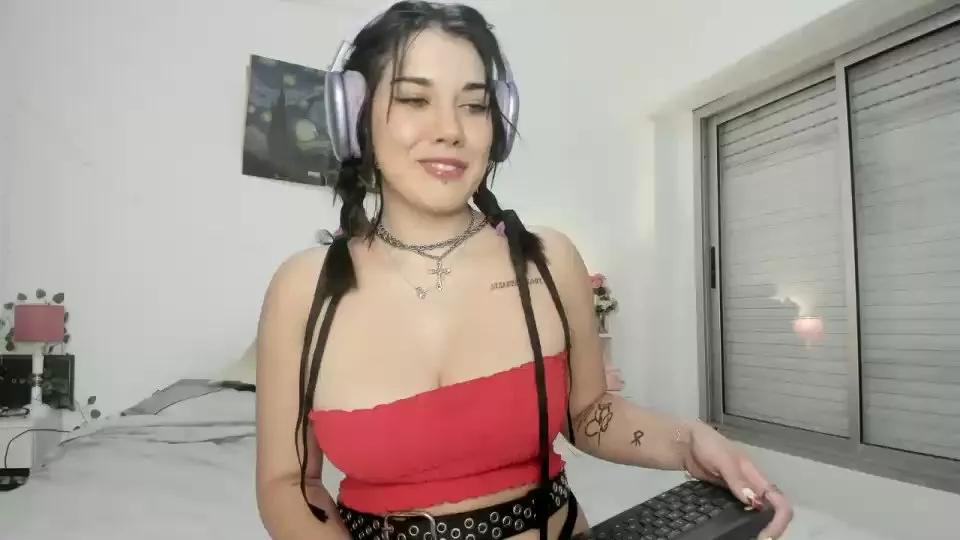 lennamoon on Cam4 