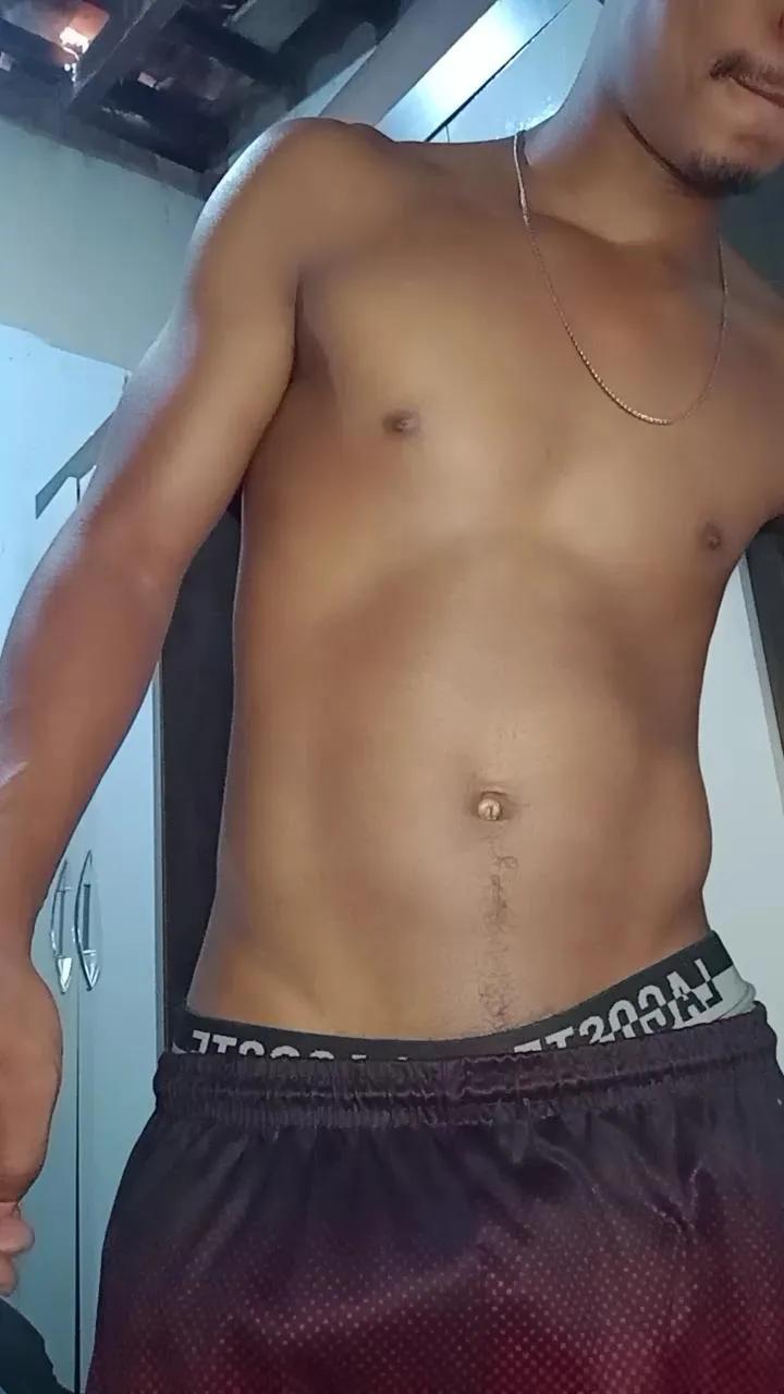 Offline leosilvaj on Cam4