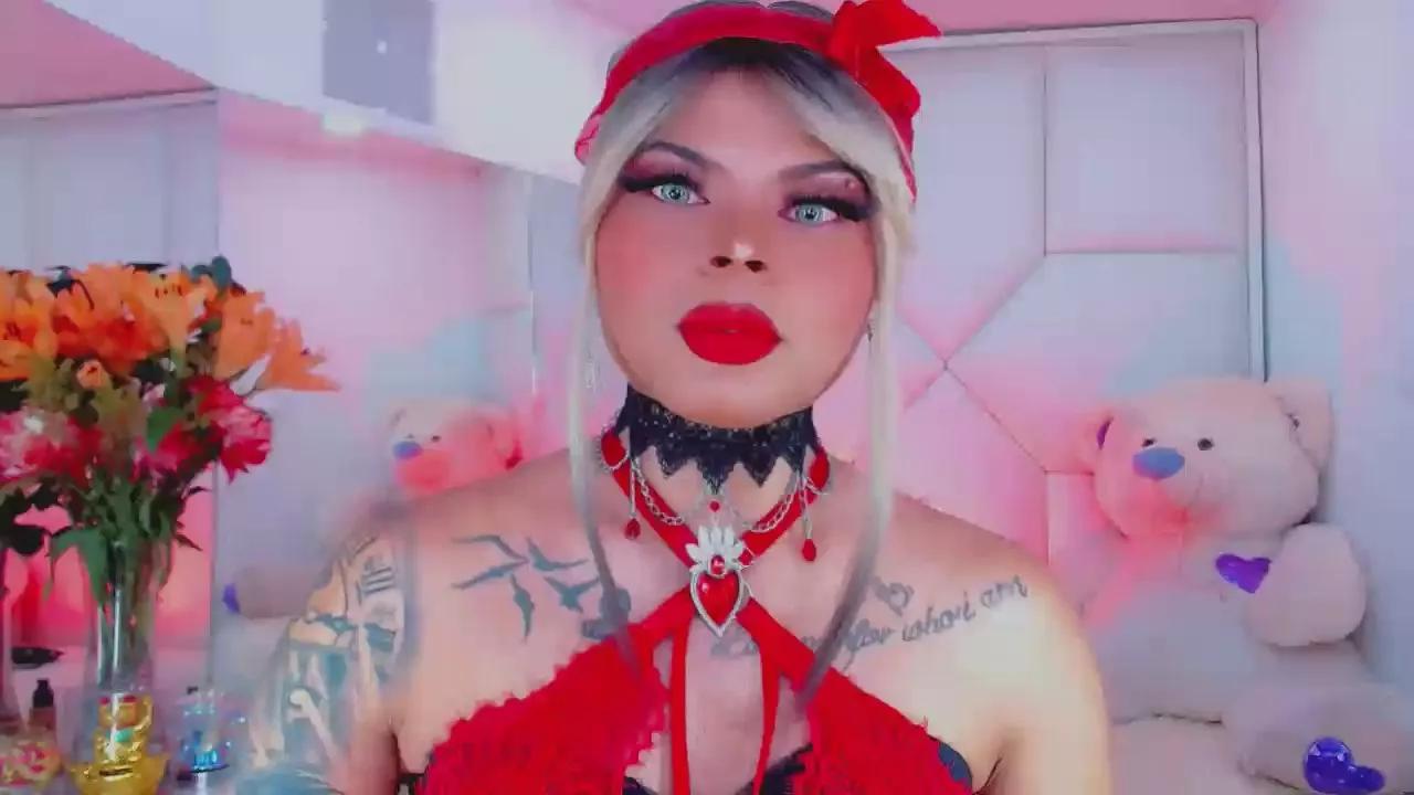 leslychaneldoll on Cam4 