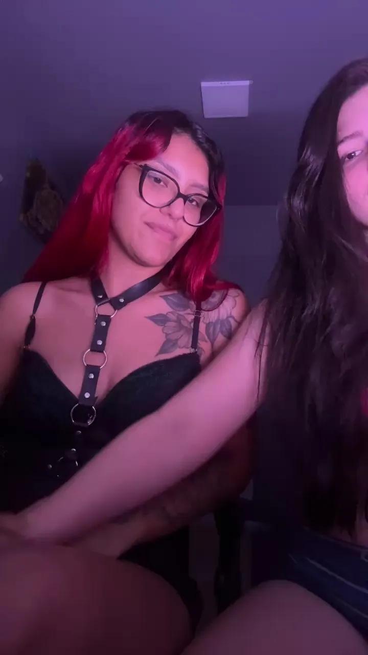 Offline Lessbiansbrazil on Cam4