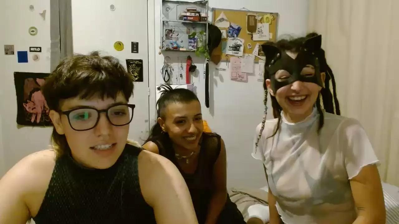 level_ on Cam4 