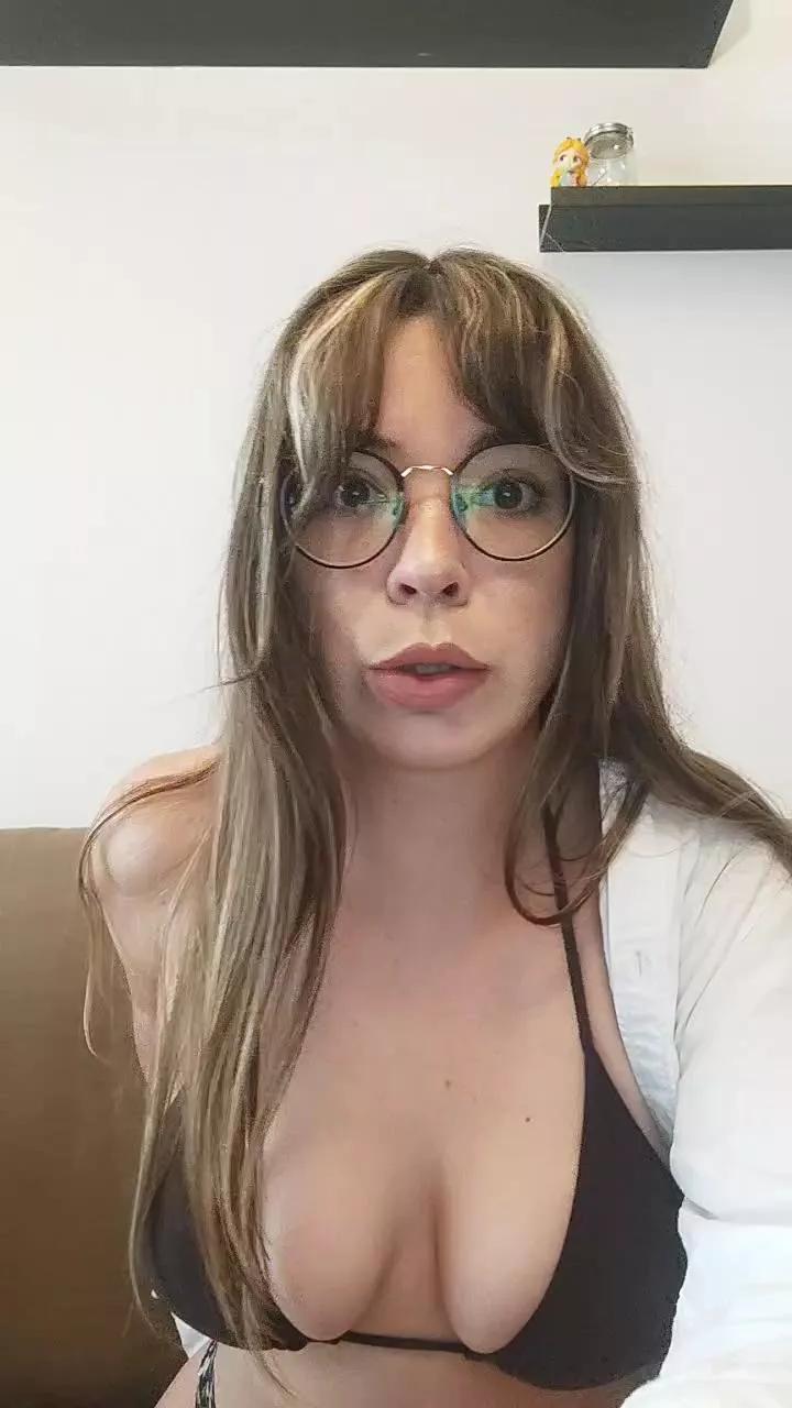 LilaDiamond on Cam4 