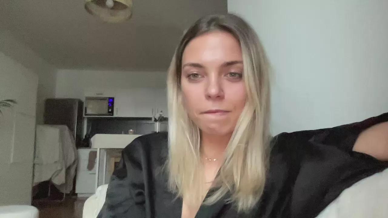 Lillymoon18 on Cam4 