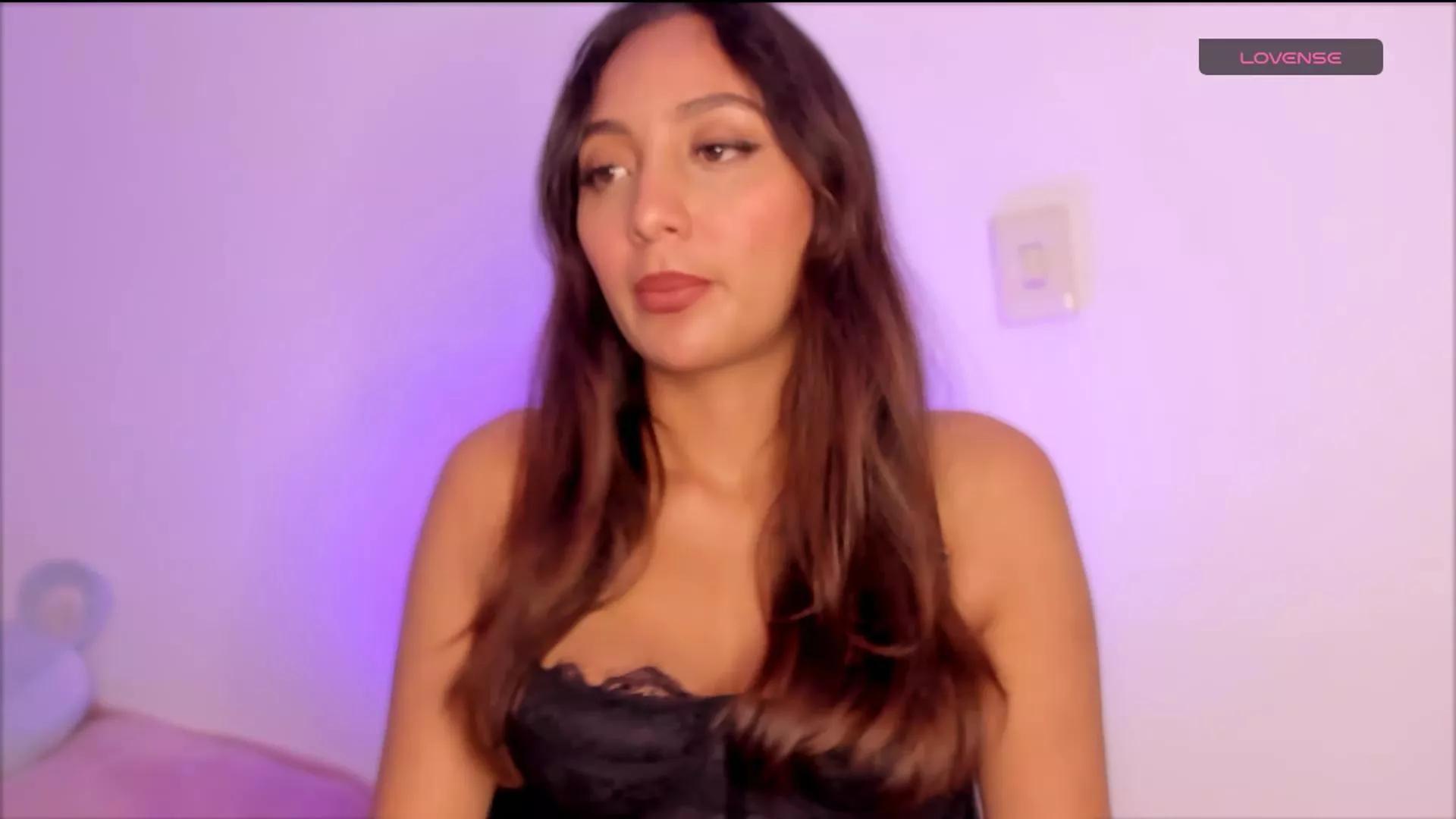 LilyGarcia on Cam4 