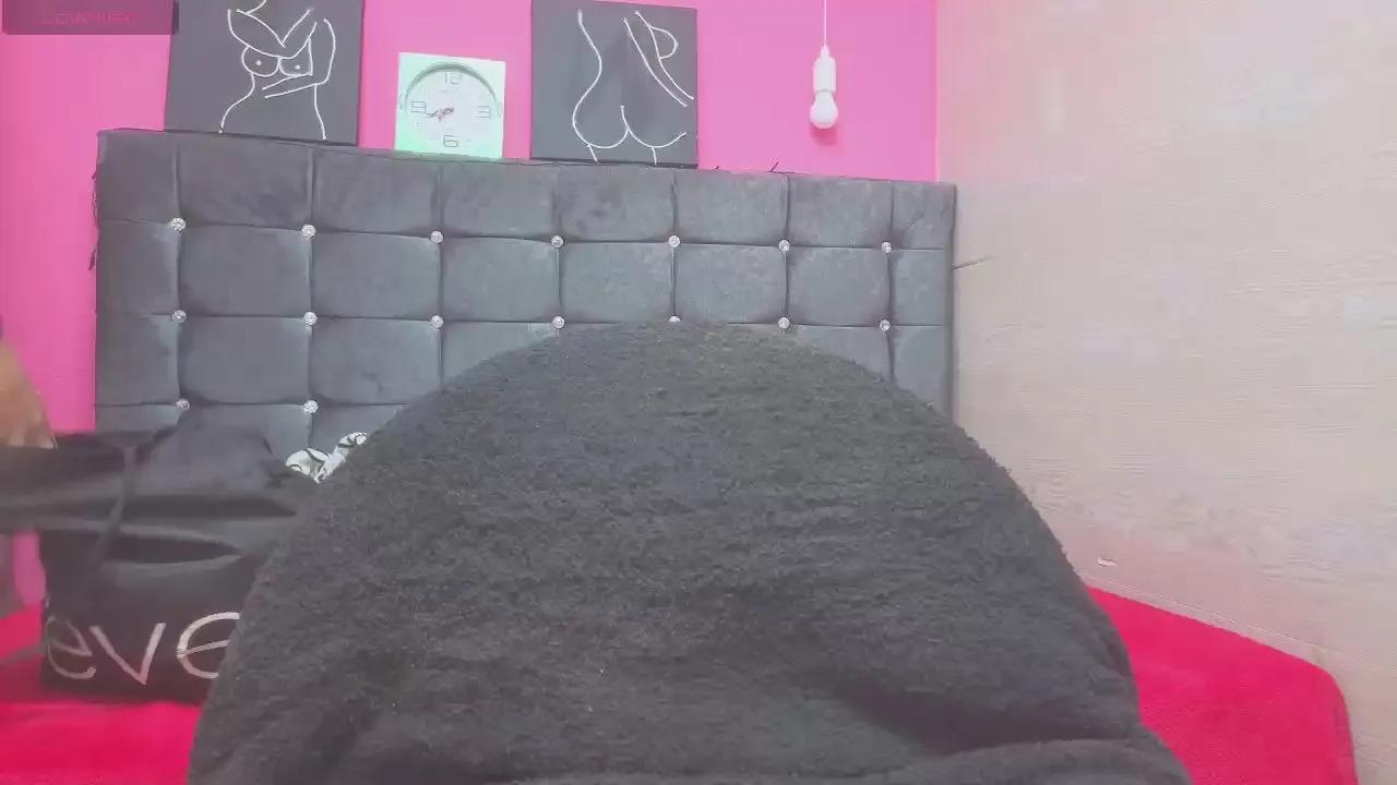lilyjamesx01 on Cam4 