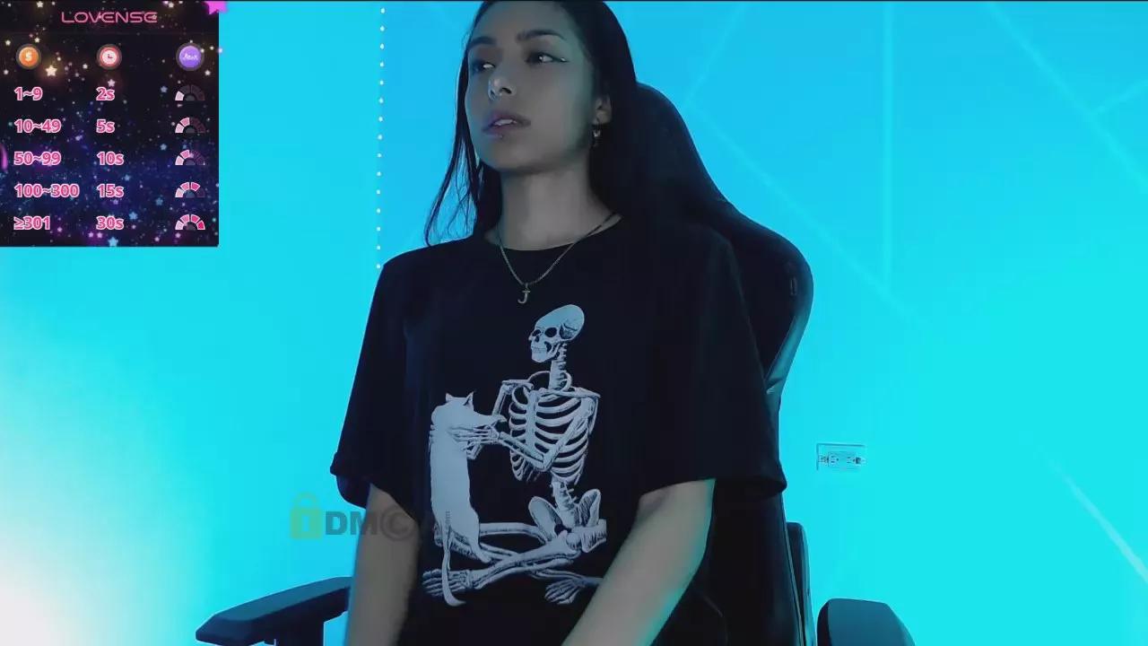 Offline lilylouise_ on Cam4