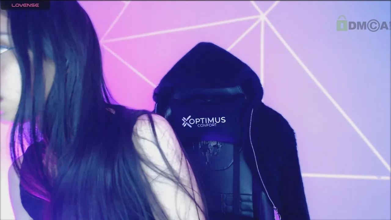 Offline lilylouise_ on Cam4