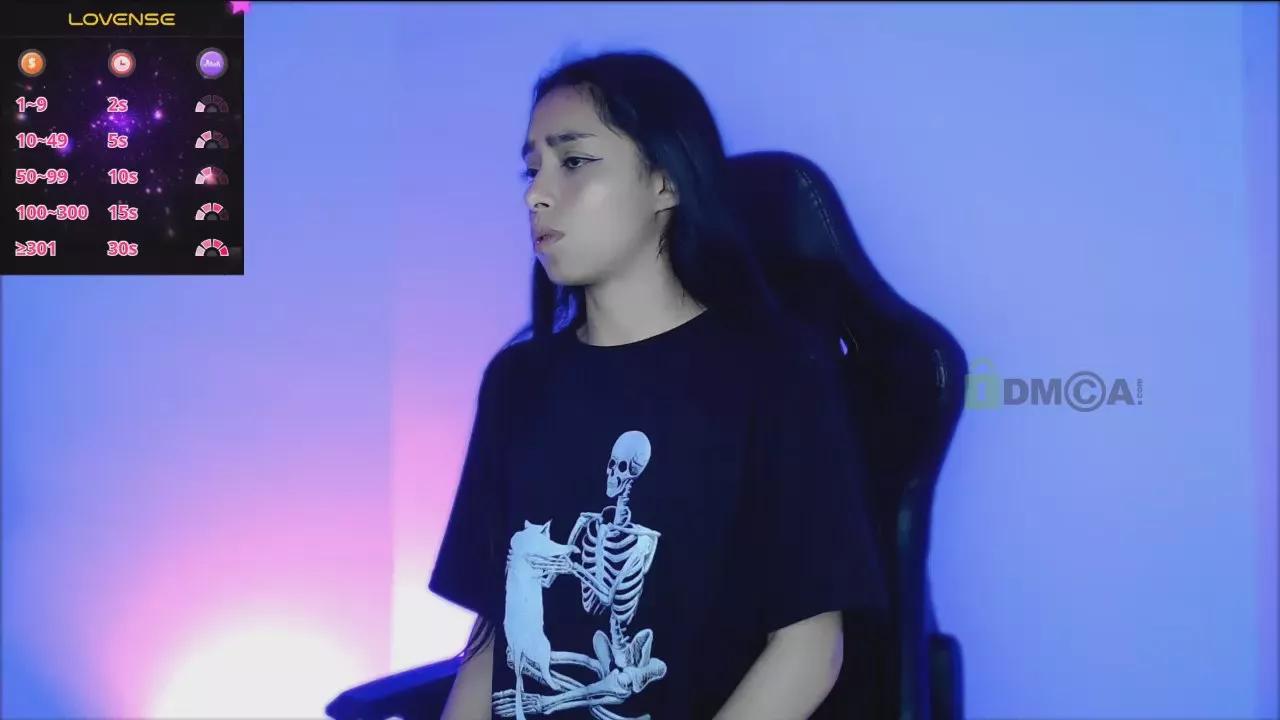 Offline lilylouise_ on Cam4