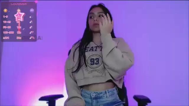 Offline lilylouise_ on Cam4