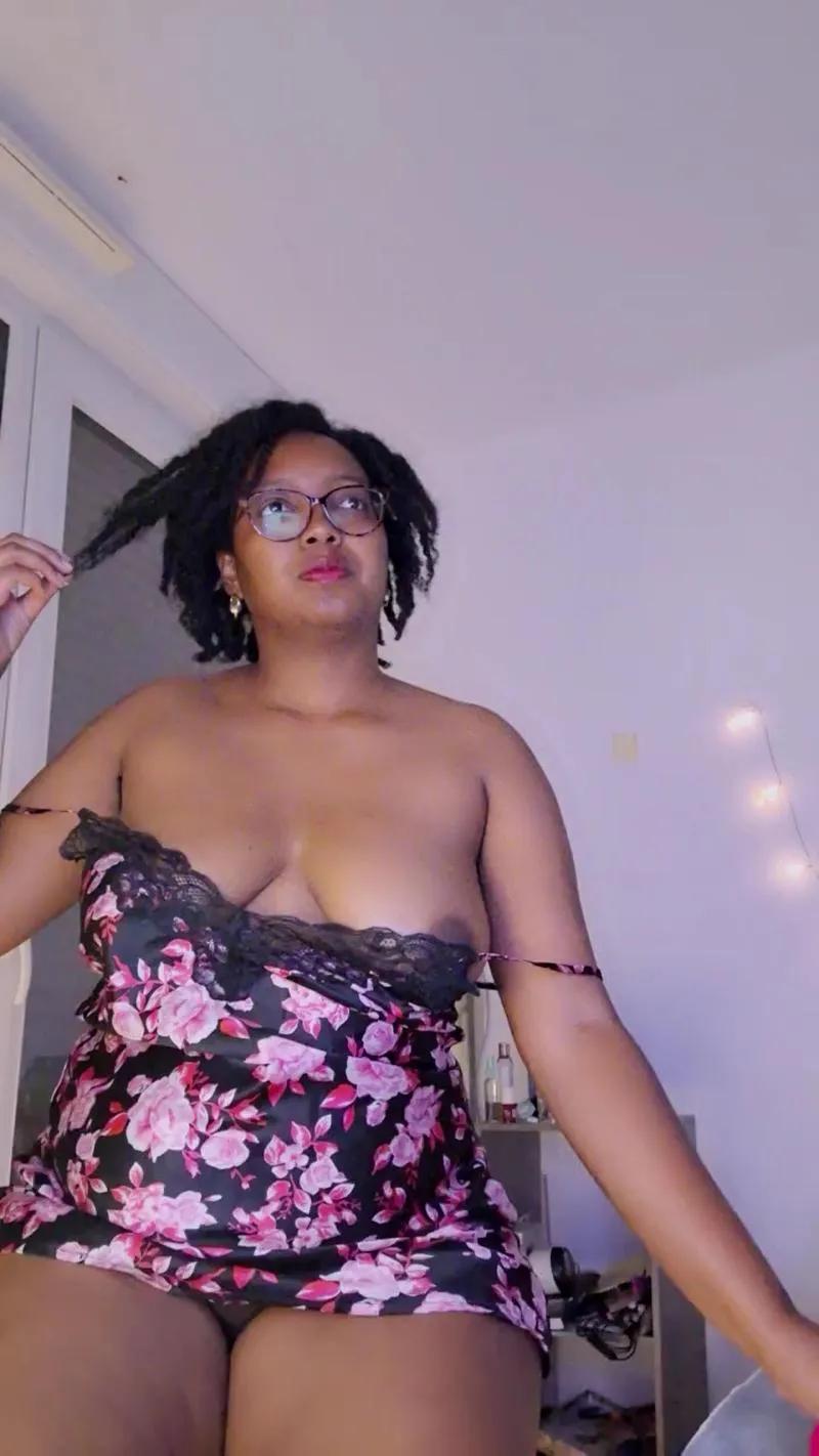 lissajones on Cam4 