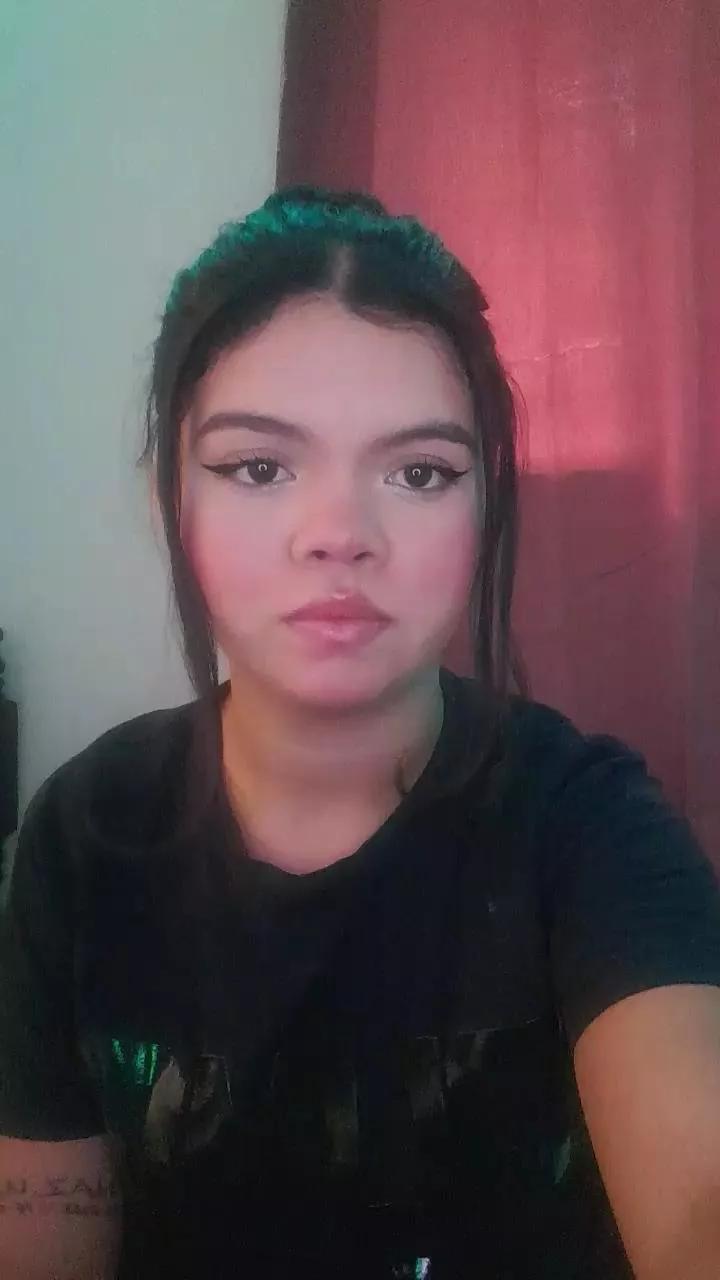 LittleAkari on Cam4 