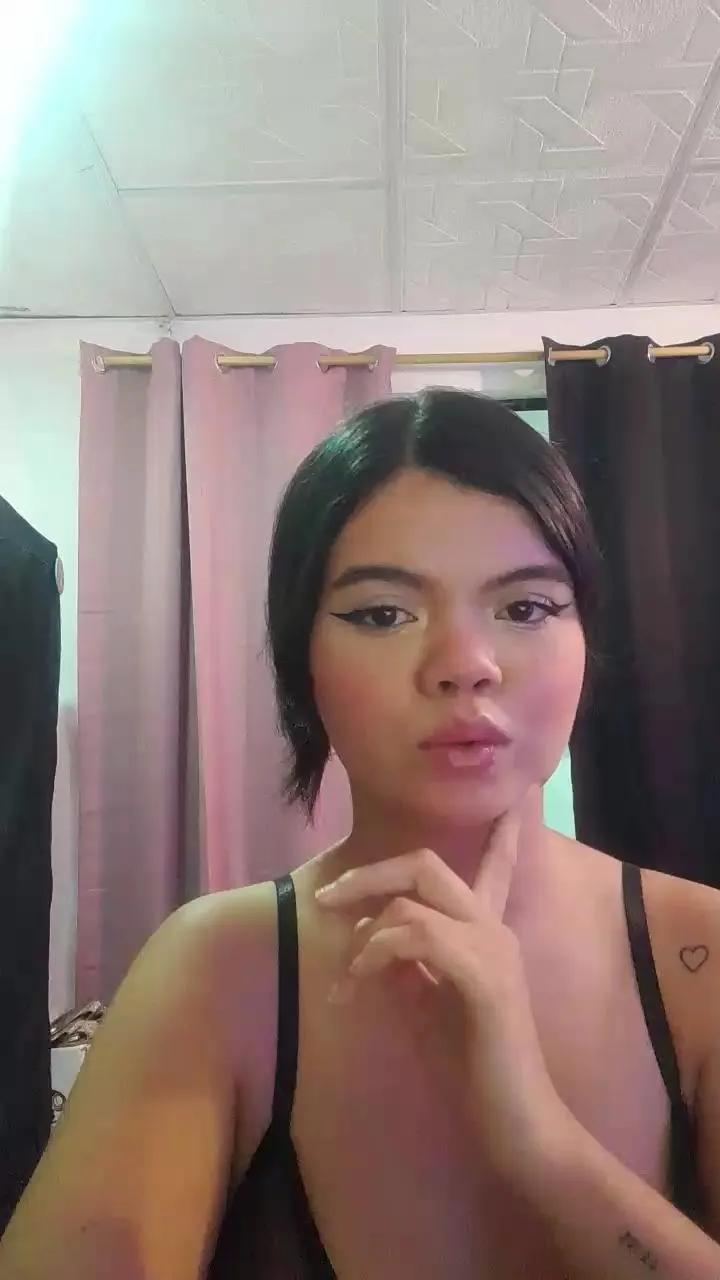LittleAkari on Cam4 
