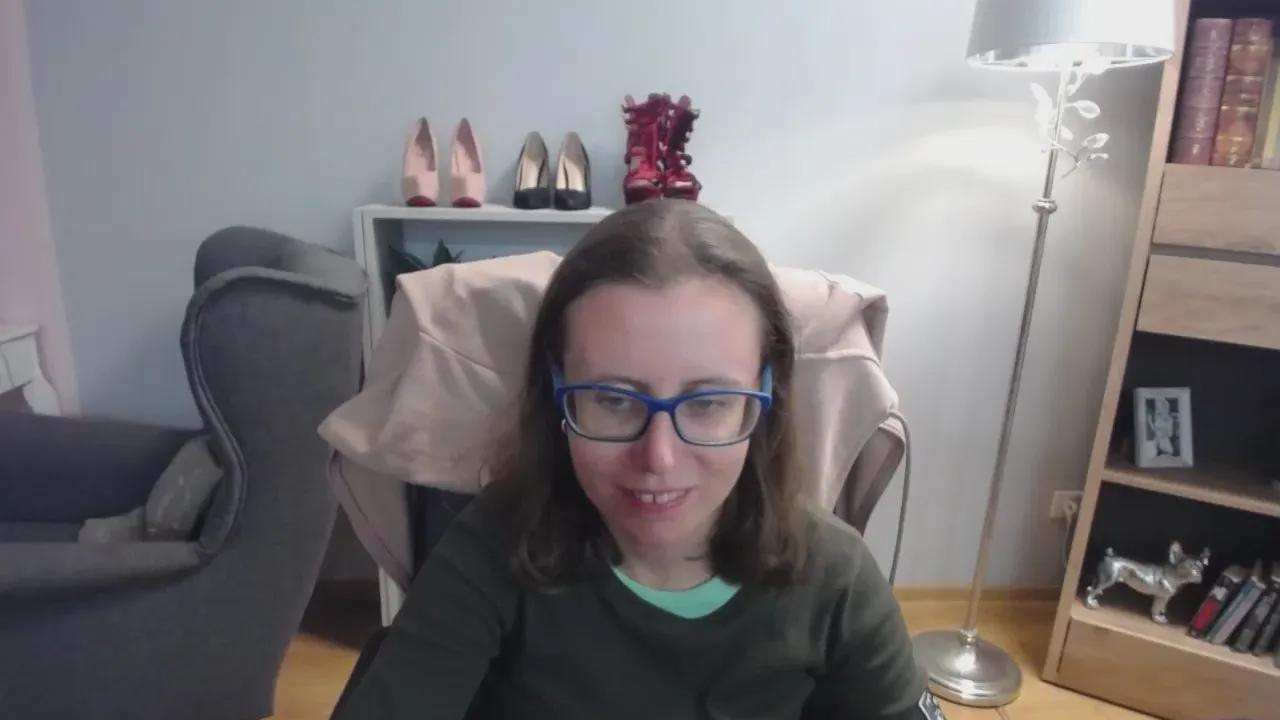 Lizzy_Femme on Cam4 