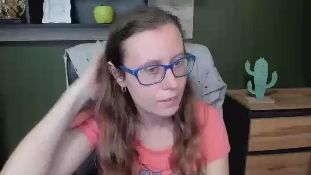 Lizzy_Femme on Cam4 