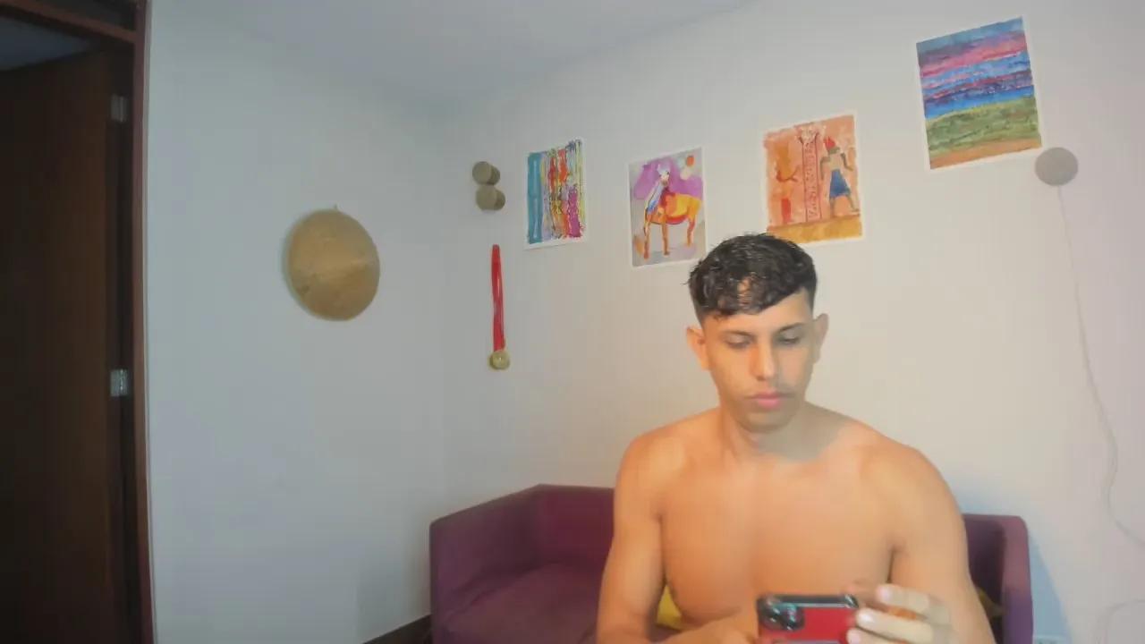 Offline lodo_2 on Cam4