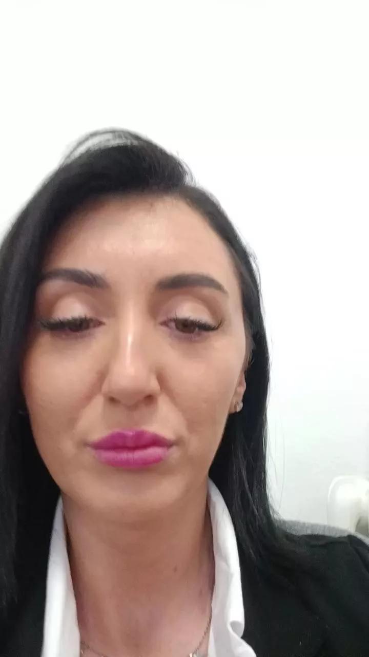 Lola05love on Cam4 