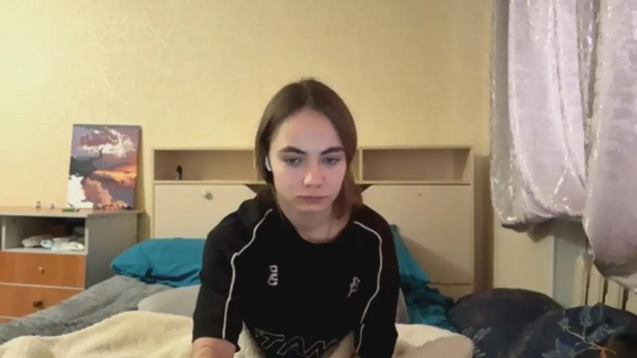 LonnaBrillhart on Cam4 