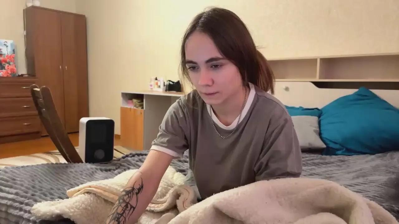 LonnaBrillhart on Cam4 